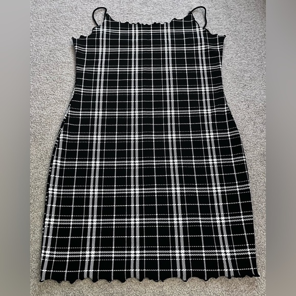 SHEIN Dresses & Skirts - Black Plaid Bodycon Cami Slip Mini Dress with Lettuce Trim